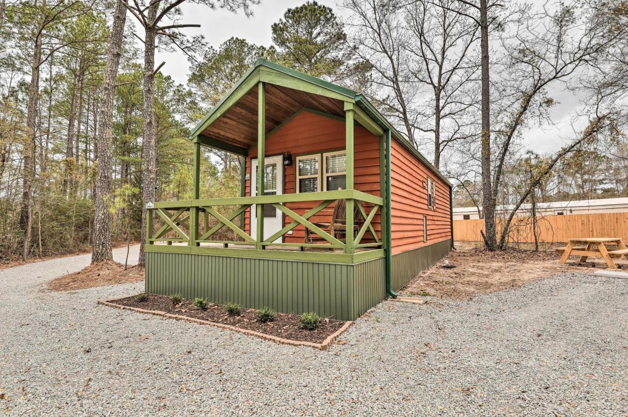 Charming New Bern Log Cabin - Pets Welcome! Luaran gambar